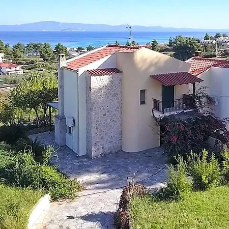 Spacious House With Shared Pool Apartment Chaniotis