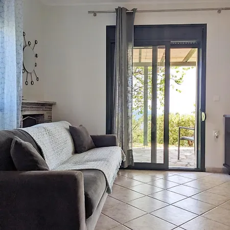 Spacious House With Shared Pool